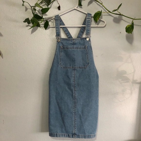 Topshop Dresses & Skirts - Topshop denim pinafore dress